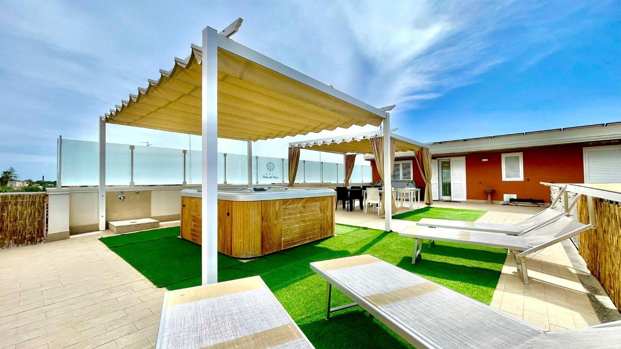 B&B Oasi Perla Del Mare Aci Castello Bagian luar foto