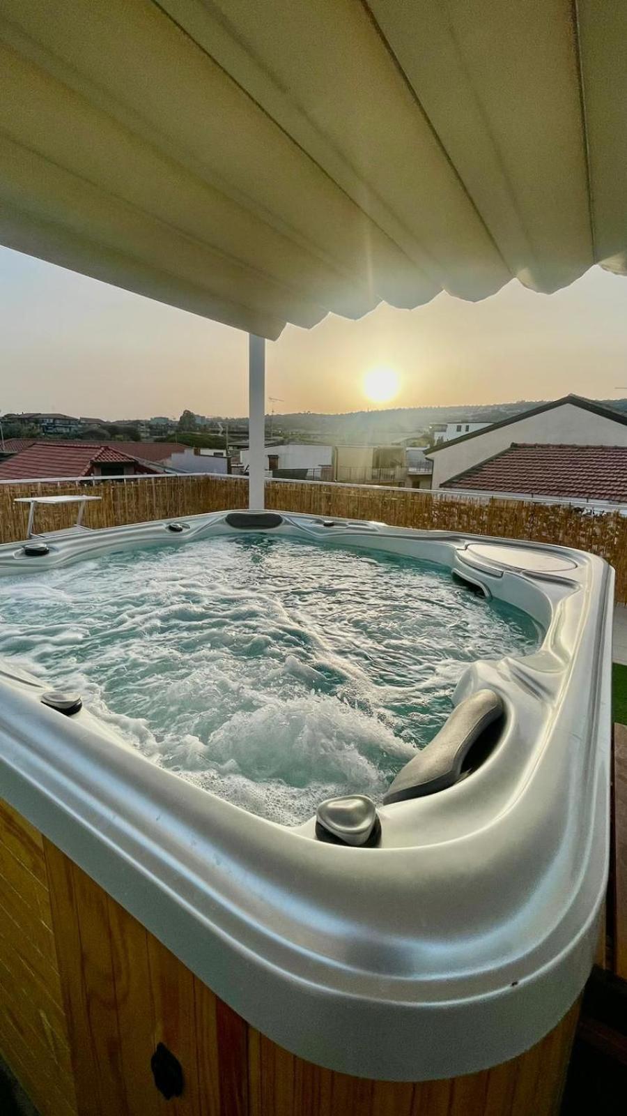 B&B Oasi Perla Del Mare Aci Castello Bagian luar foto
